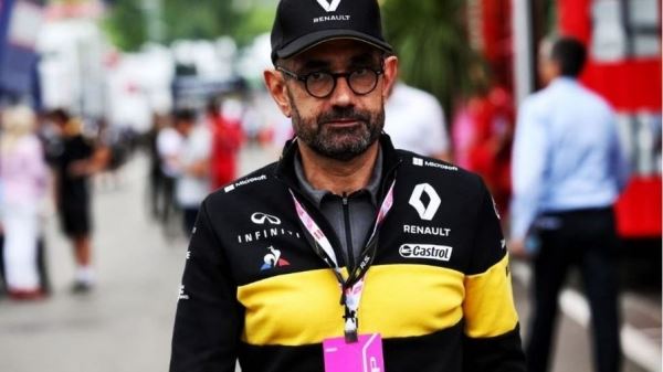 Босс Renault F1 покинул пост, едва вступив в должность