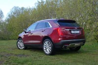 Тест-драйв Cadillac XT5