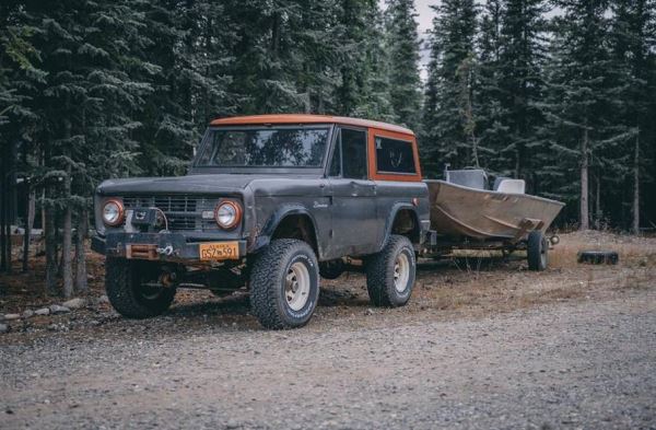 У жителя Аляски нашли коллекцию классических Ford Bronco