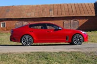 Тест-драйв Kia Stinger