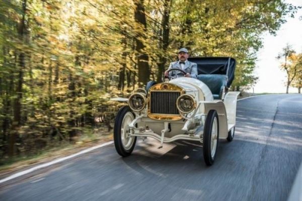 <br />
			Компания Skoda восстановила 110-летний спортивный автомобиль (30 фото