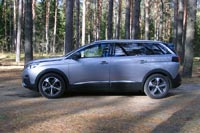 Тест-драйв Peugeot 5008