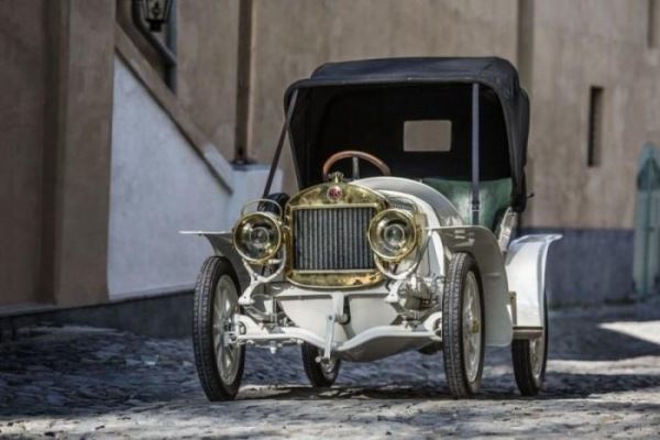 <br />
			Компания Skoda восстановила 110-летний спортивный автомобиль (30 фото