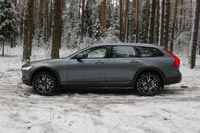 Тест-драйв Volvo V90 Cross Country