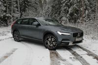 Тест-драйв Volvo V90 Cross Country