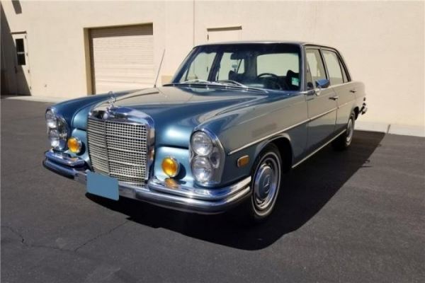 <br />
			Mercedes-Benz 280 SEL Элвиса Пресли нашел нового владельца (10 фото)