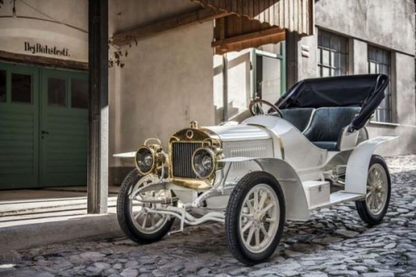 <br />
			Компания Skoda восстановила 110-летний спортивный автомобиль (30 фото